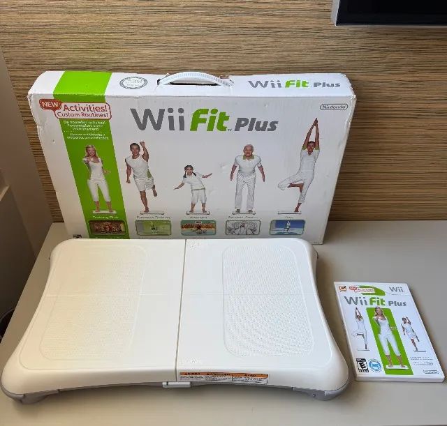 Wii Fit Plus Balance Board + Jogo
