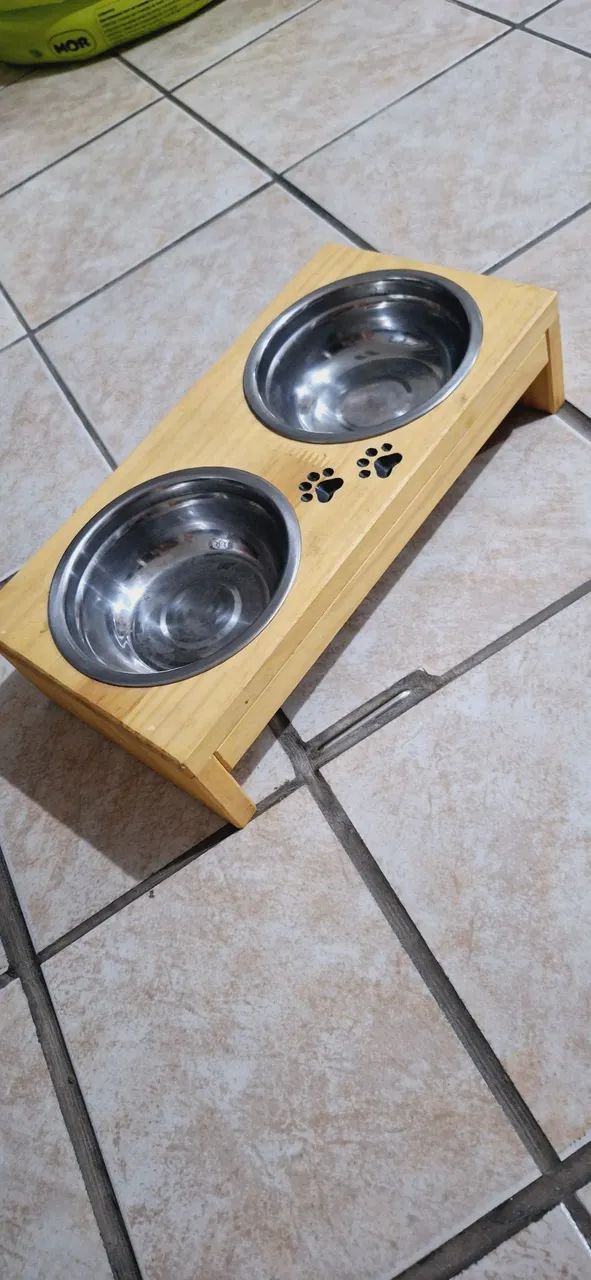 Comedouro e  bebedouro para  cães  pequenos ou  gatos - Foto 2