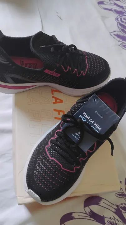 Vendo esse lindo tens muito confortável n.37