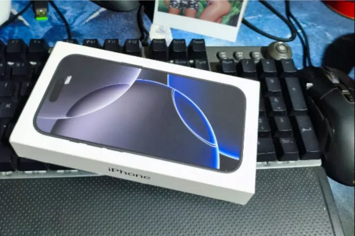 Caixa iphone 16 pro