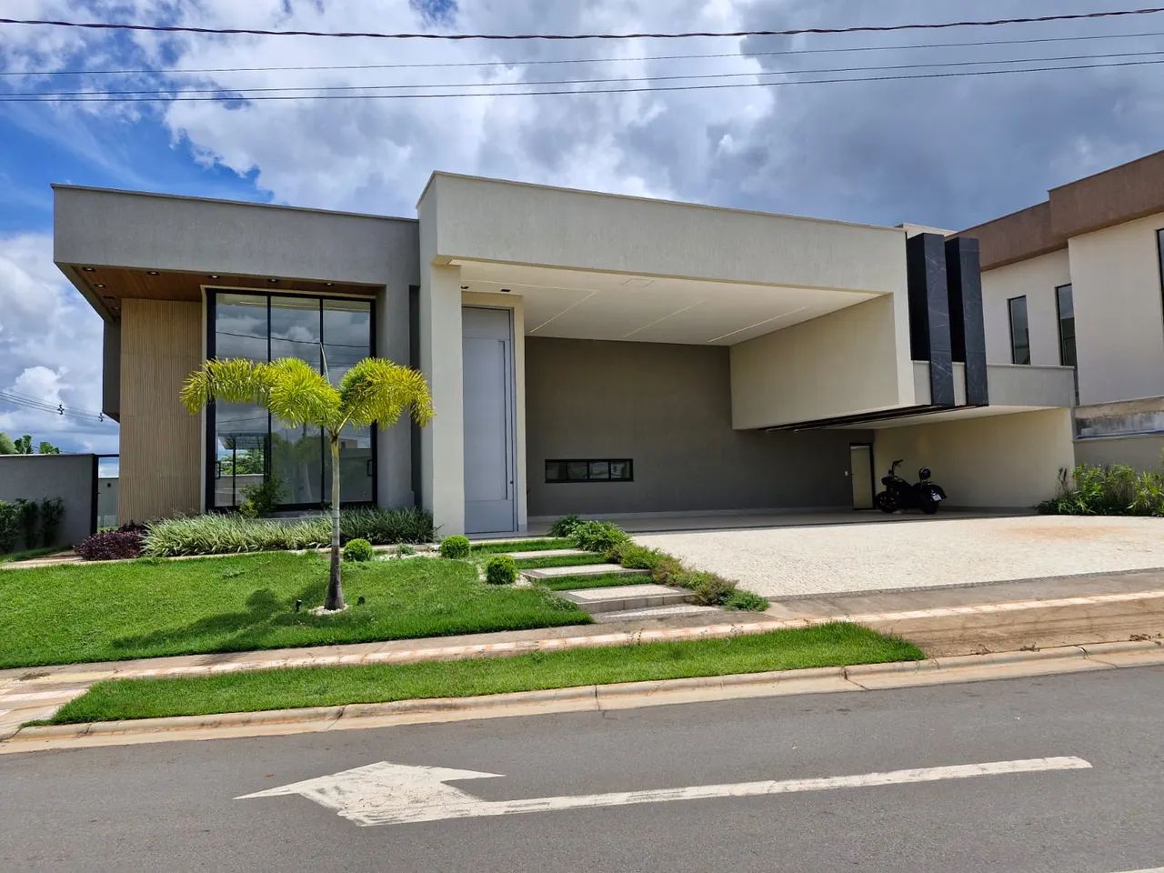 VALOR IMPERDIVEL  Campanha de Vendas Maio 2025! Casa De Esquina  Maior Terreno No Villagio