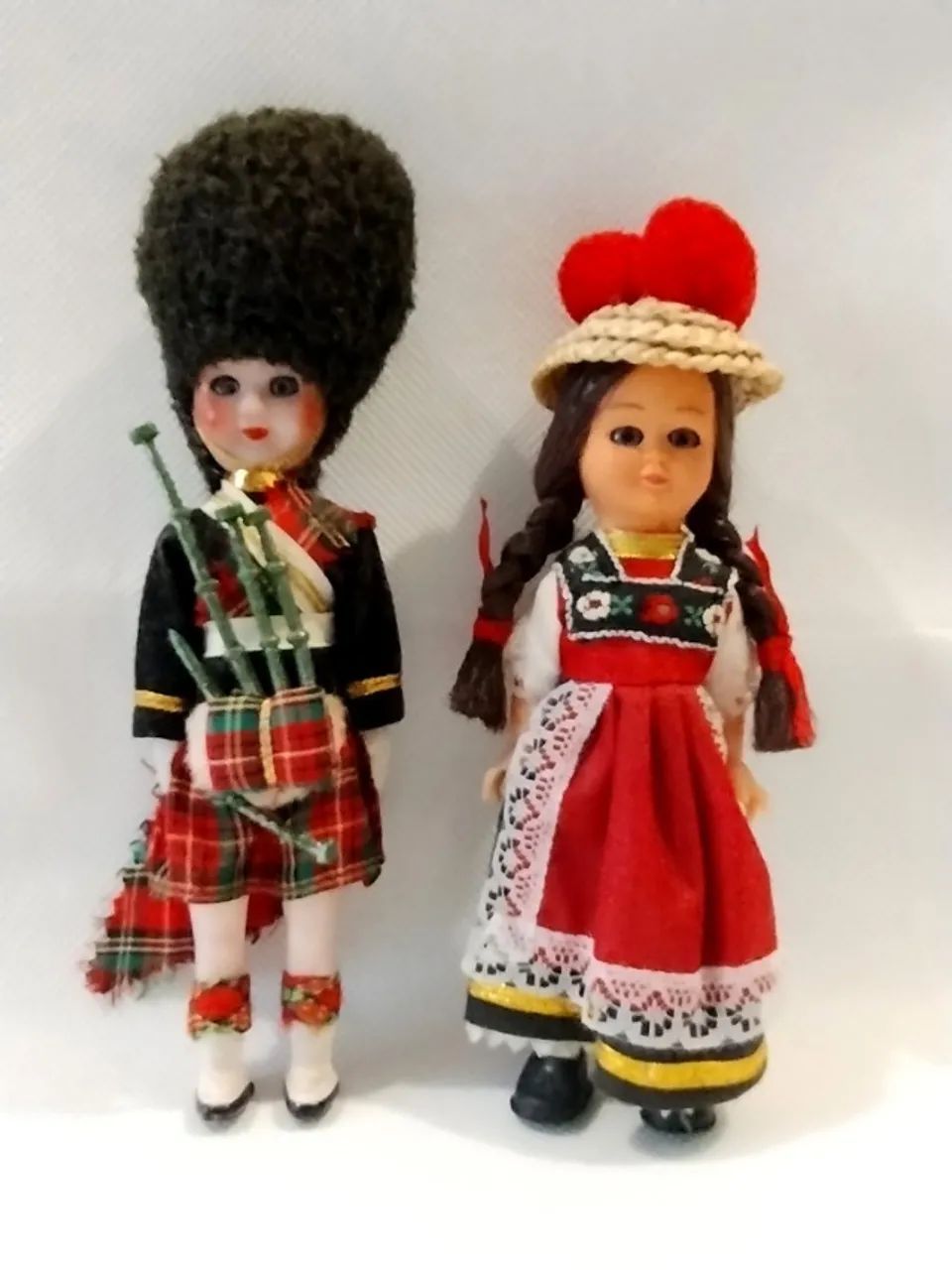 Lote com 6 bonecas vintage com trajes típicos - anos 50/70/80 - Foto 2