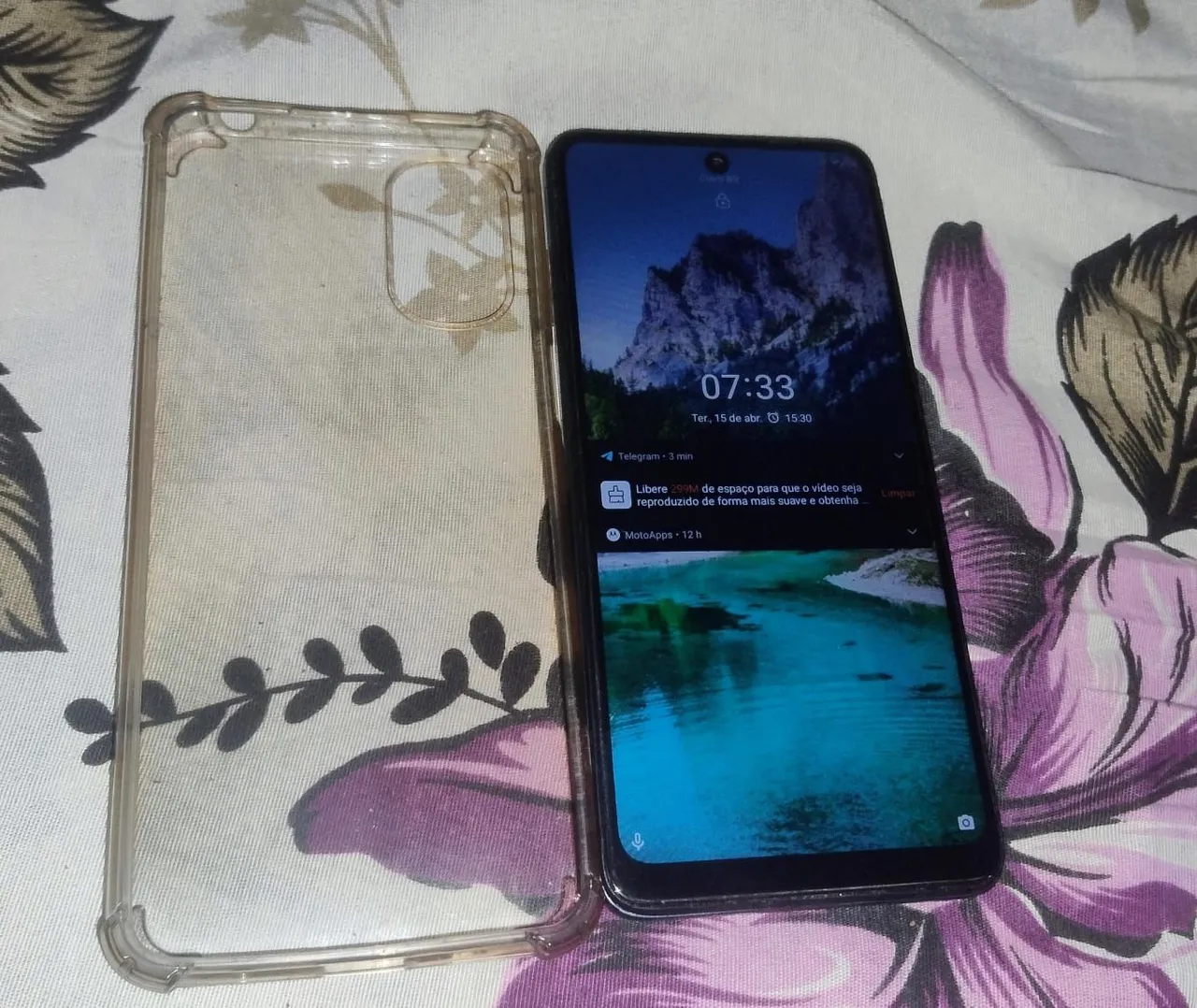 Moto e32