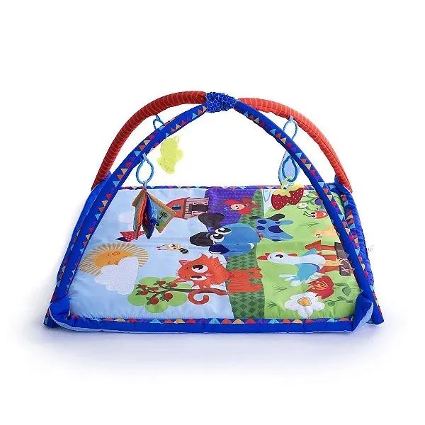 Tapete de atividades para bebê com arco e brinquedos - Foto 2
