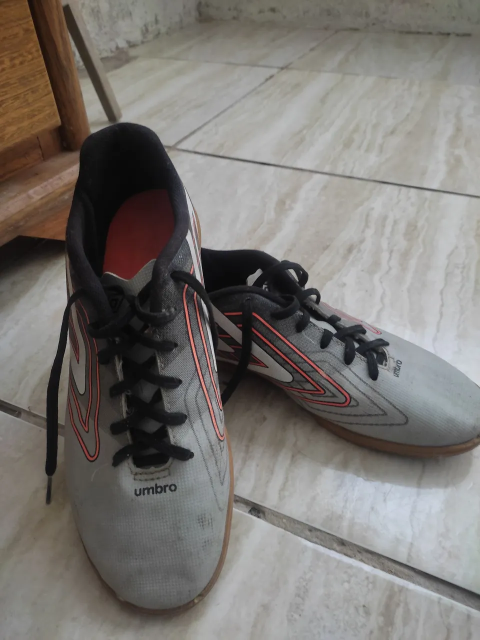 Chuteiras Umbro - Futsal abaixo o preço