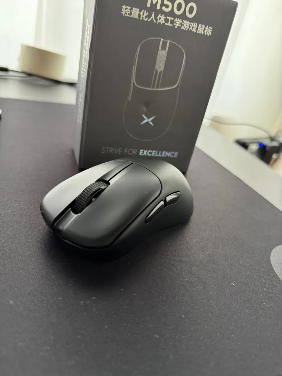 Mouse Gamer M500 Leve e Ergonômico