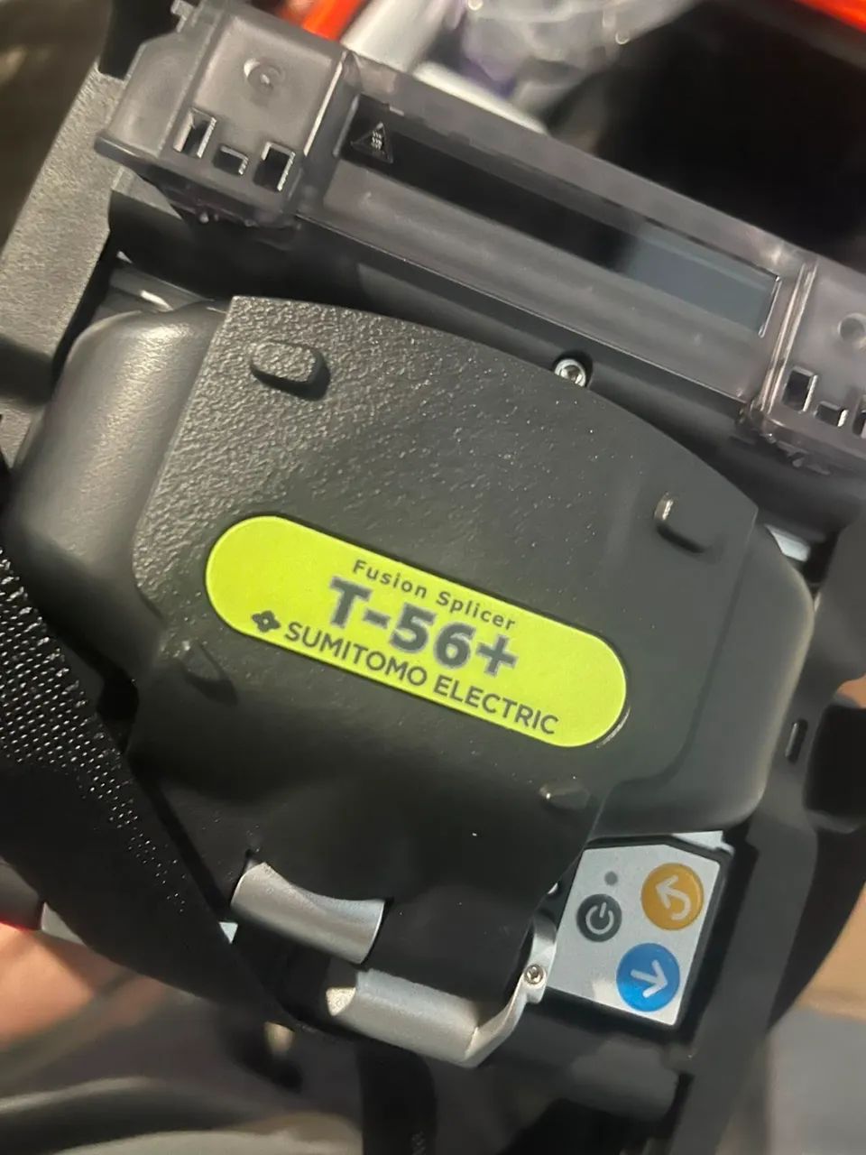 Máquina de fusão de fibra óptica  - Foto 4
