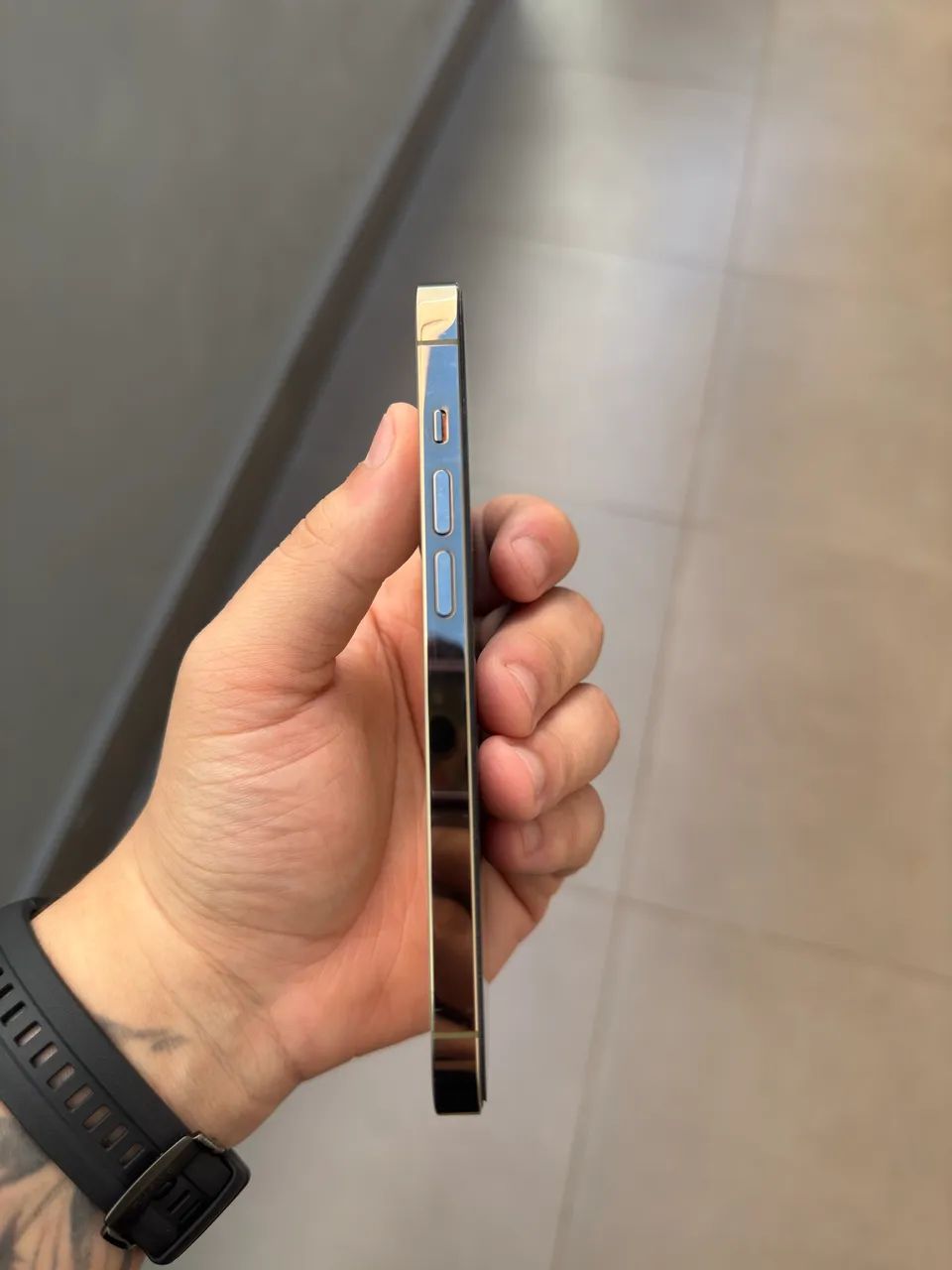 Iphone 14 pro 128g - Foto 3