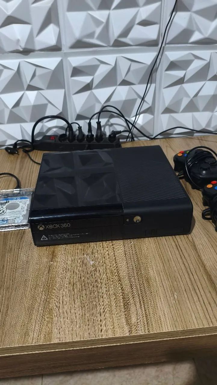 Xbox 360 500GB 2 controles  - Foto 4