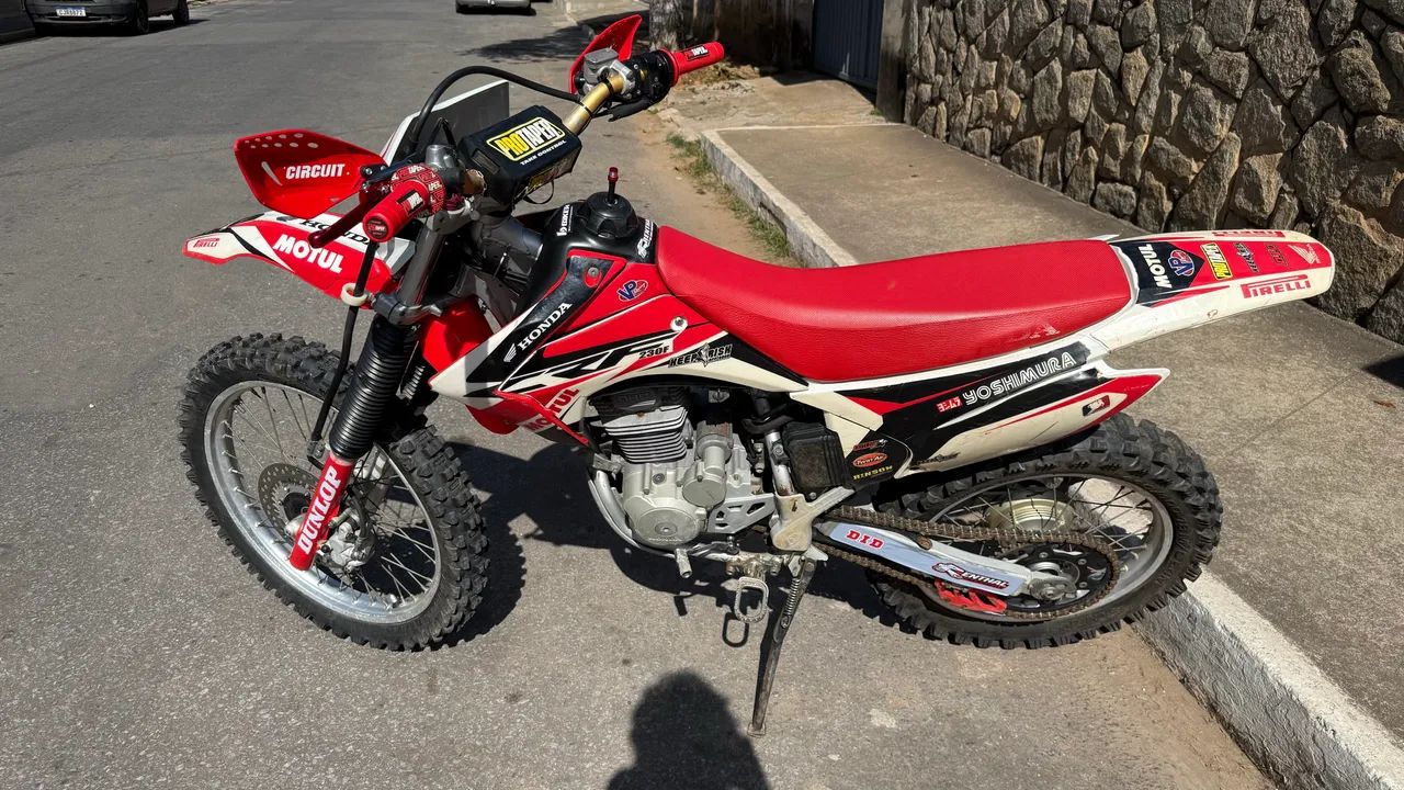 CRF 230 - 2015 - Foto 3