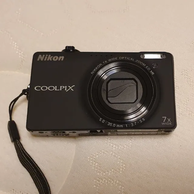 Câmera Digital Nikon Coolpix L28 - Câmeras e Filmadoras Câmera Digital Nikon Coolpix L28 - Câmeras e Filmadoras