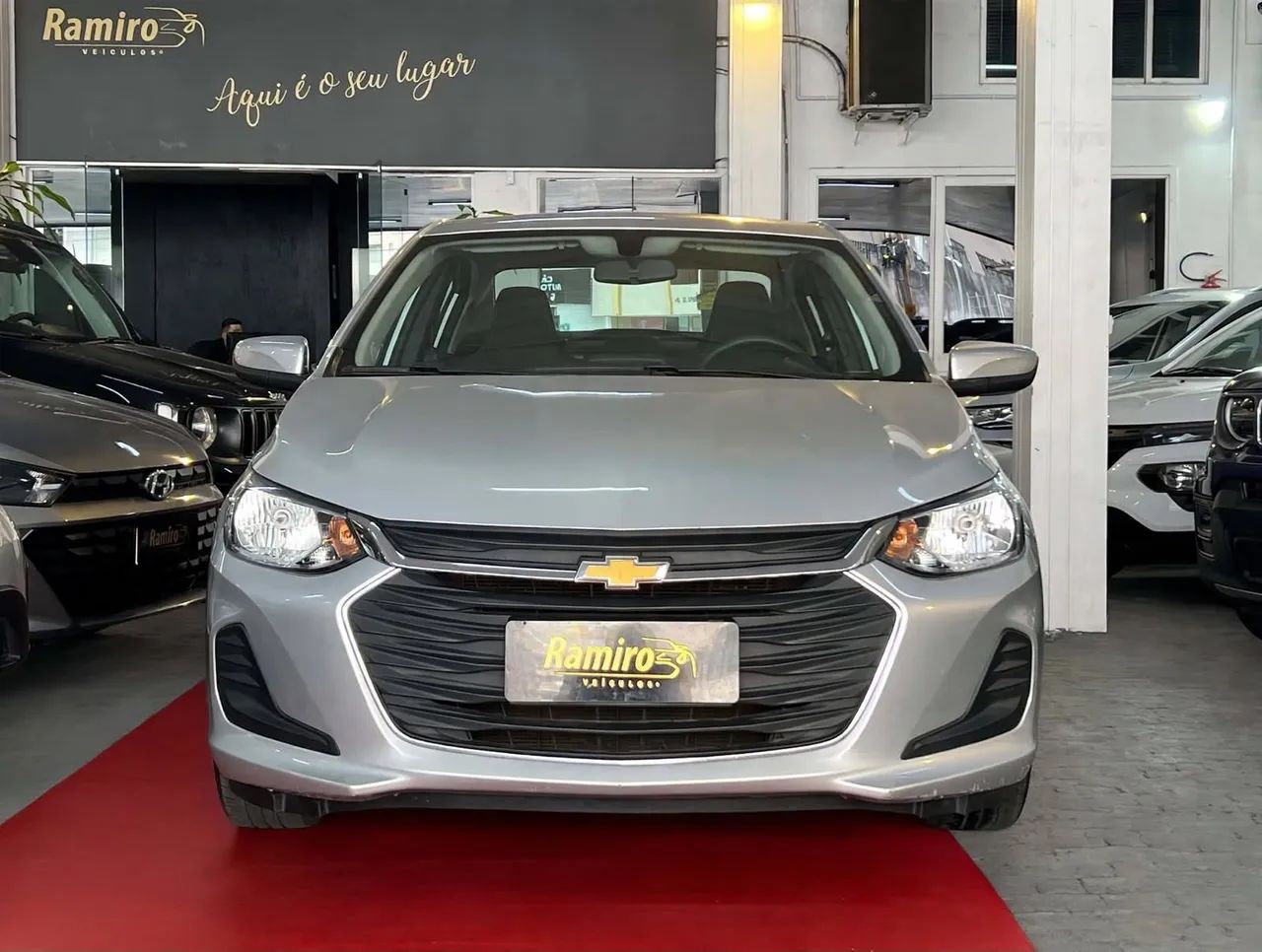 Chevrolet Onix Plus LT 1.0 12V Flex Mec. 4P 2023 - Foto 2