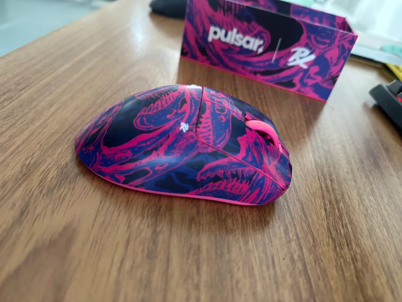 Mouse Gamer Xlite v4 PRX Medium - Foto 4