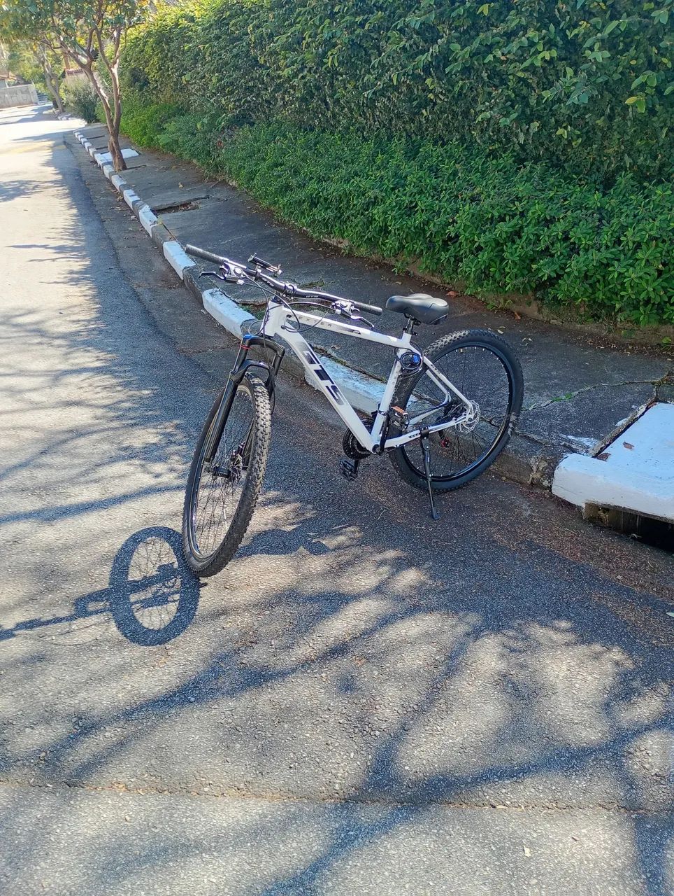 Bicicleta GTS aro 29 branca - Foto 3