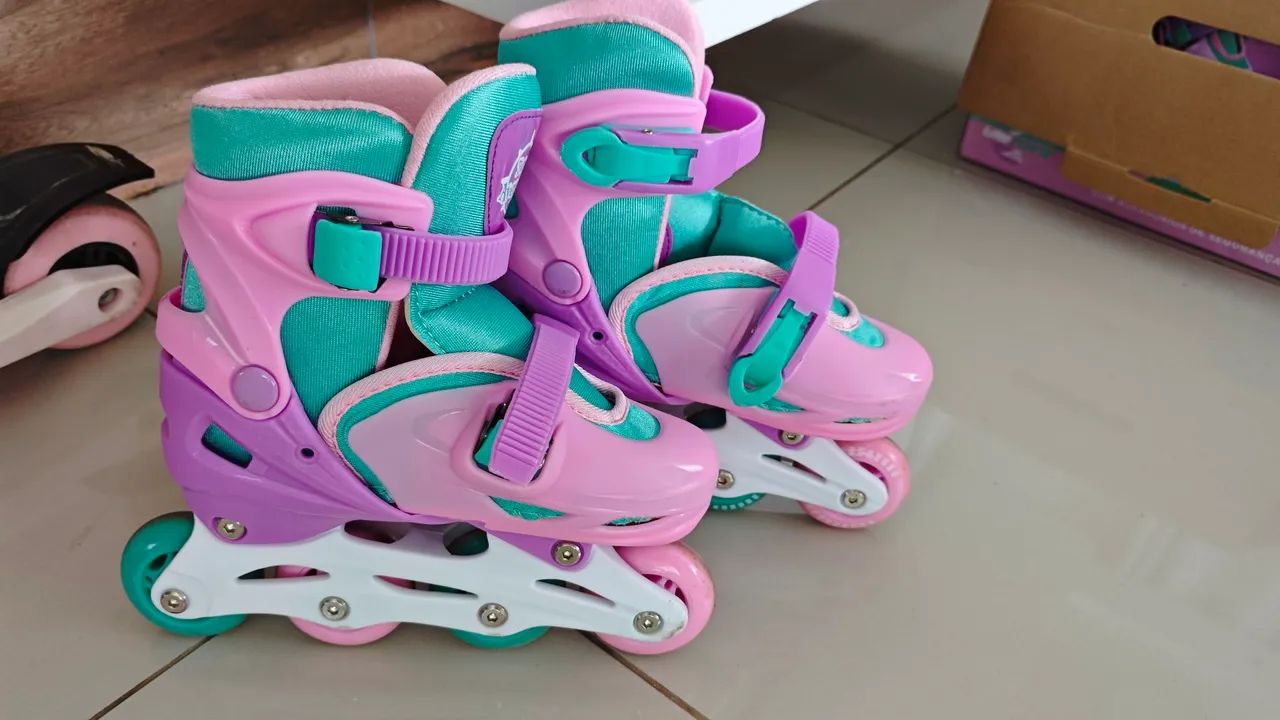 Patins infantil tamanho 28 a 33 regulável 