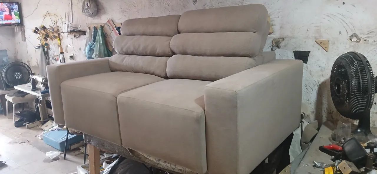 Vendo esse sofá novo por 2500 - Foto 2