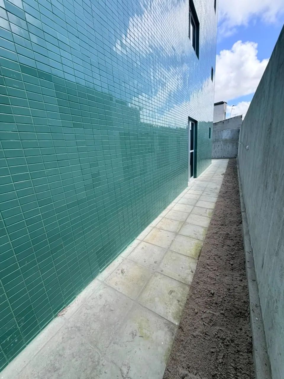 Apartamento Térreo em Mangabeira com 02 quartos e com área externa.  - Foto 2