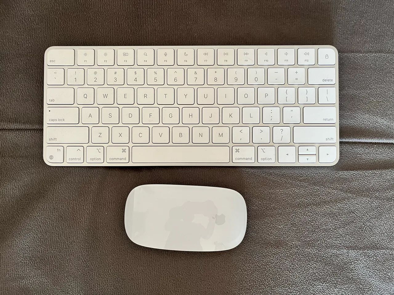 Kit Apple: Magic Mouse e Magic Keyboard - Retira na Santa Cecília