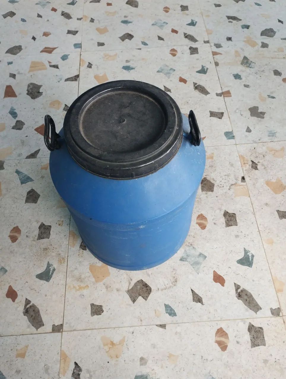 Tambor plástico para armazenamento