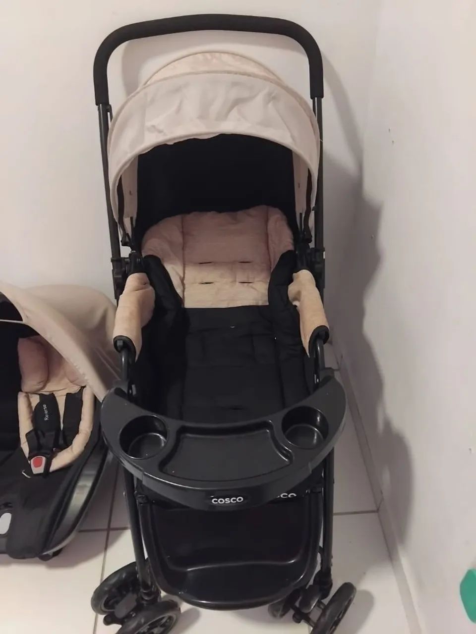 Vendo Carrinho de Bebê Cosco + Bebê Conforto  - Foto 2