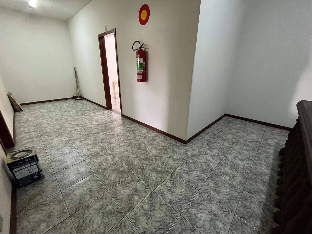 Casa Comercial à venda - Tirol, 2 quartos - Belo Horizonte - Foto 4