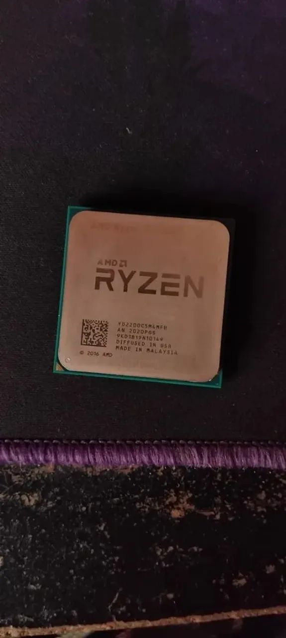 AMD Ryzen 3 3200G + Cooler Original