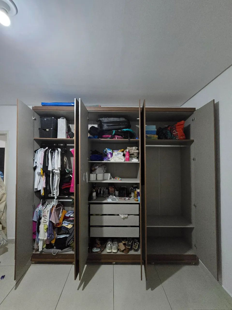 Guarda Roupas - Foto 2