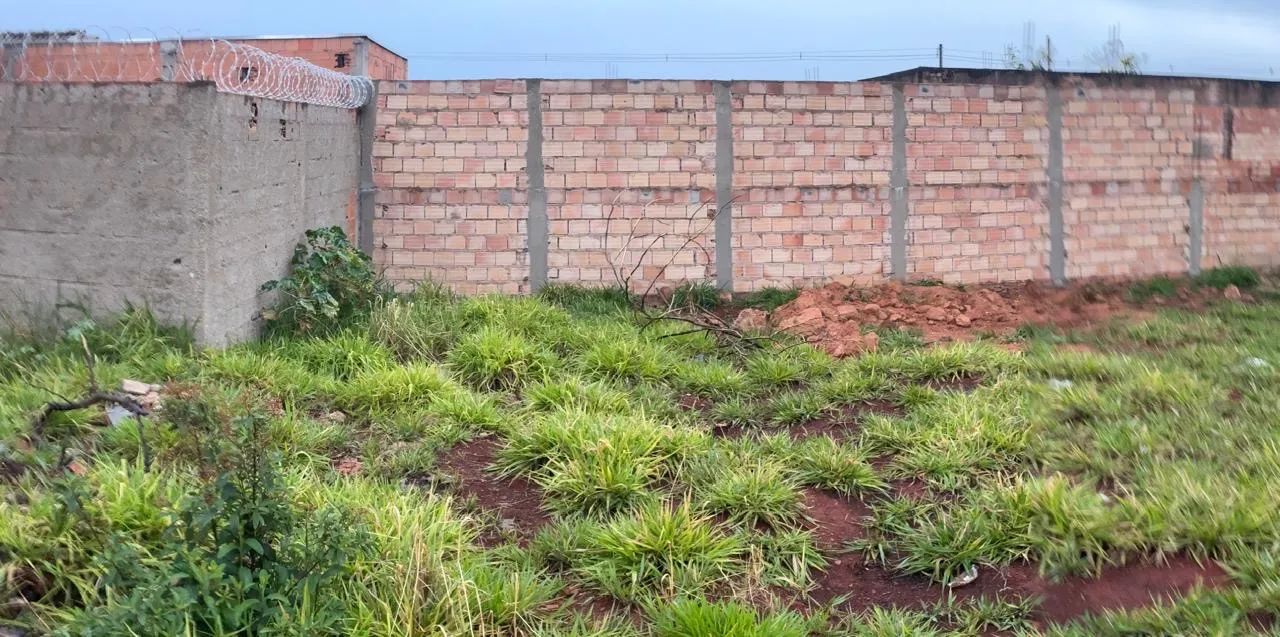 Vende-se lote em Patrocinio MG
