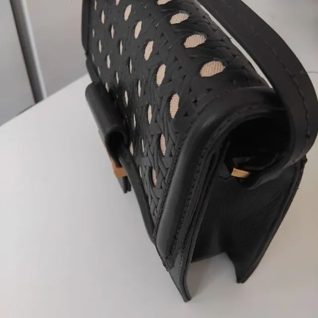 Bolsa preta pequena Arezzo  - Foto 2