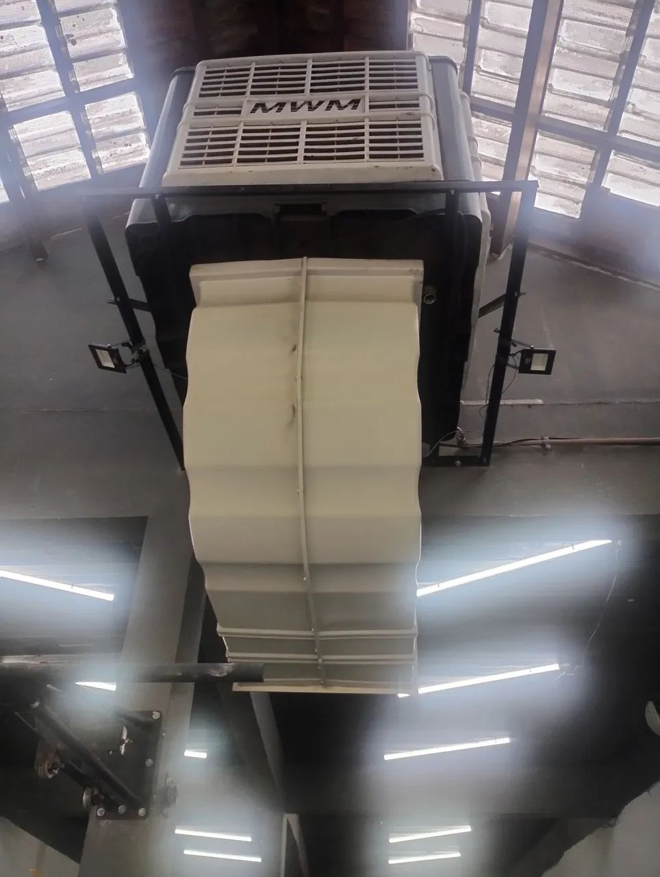 Vendo Climatizador 220v. Academia e Salão de Festas - Foto 2