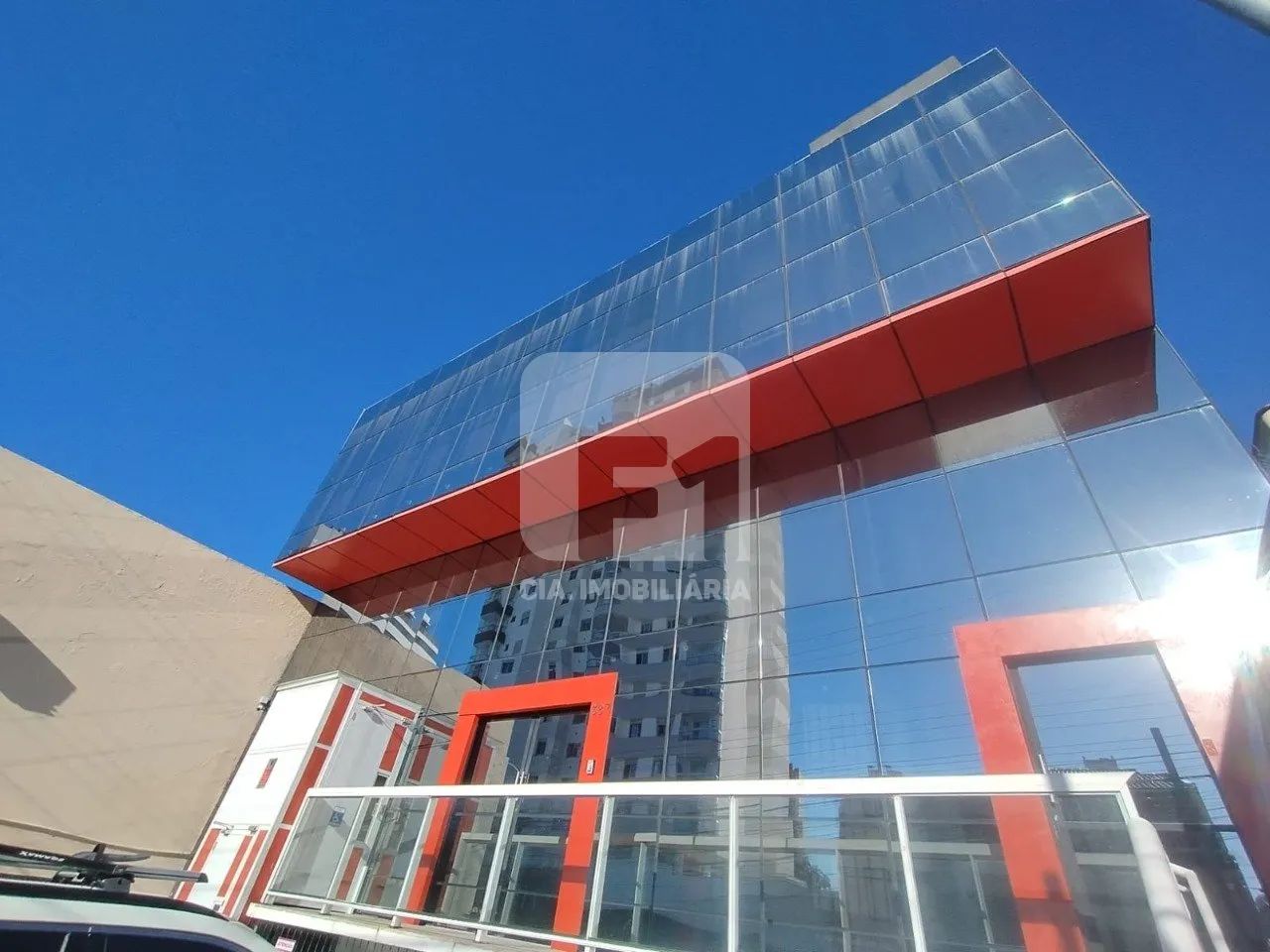 Prédio comercial à venda no Estreito