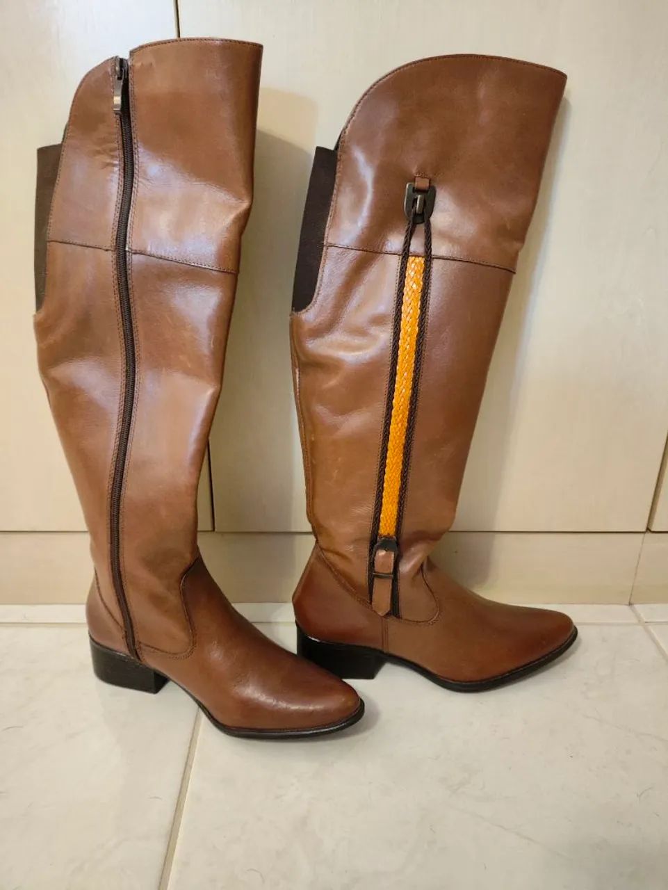 Bota couro 