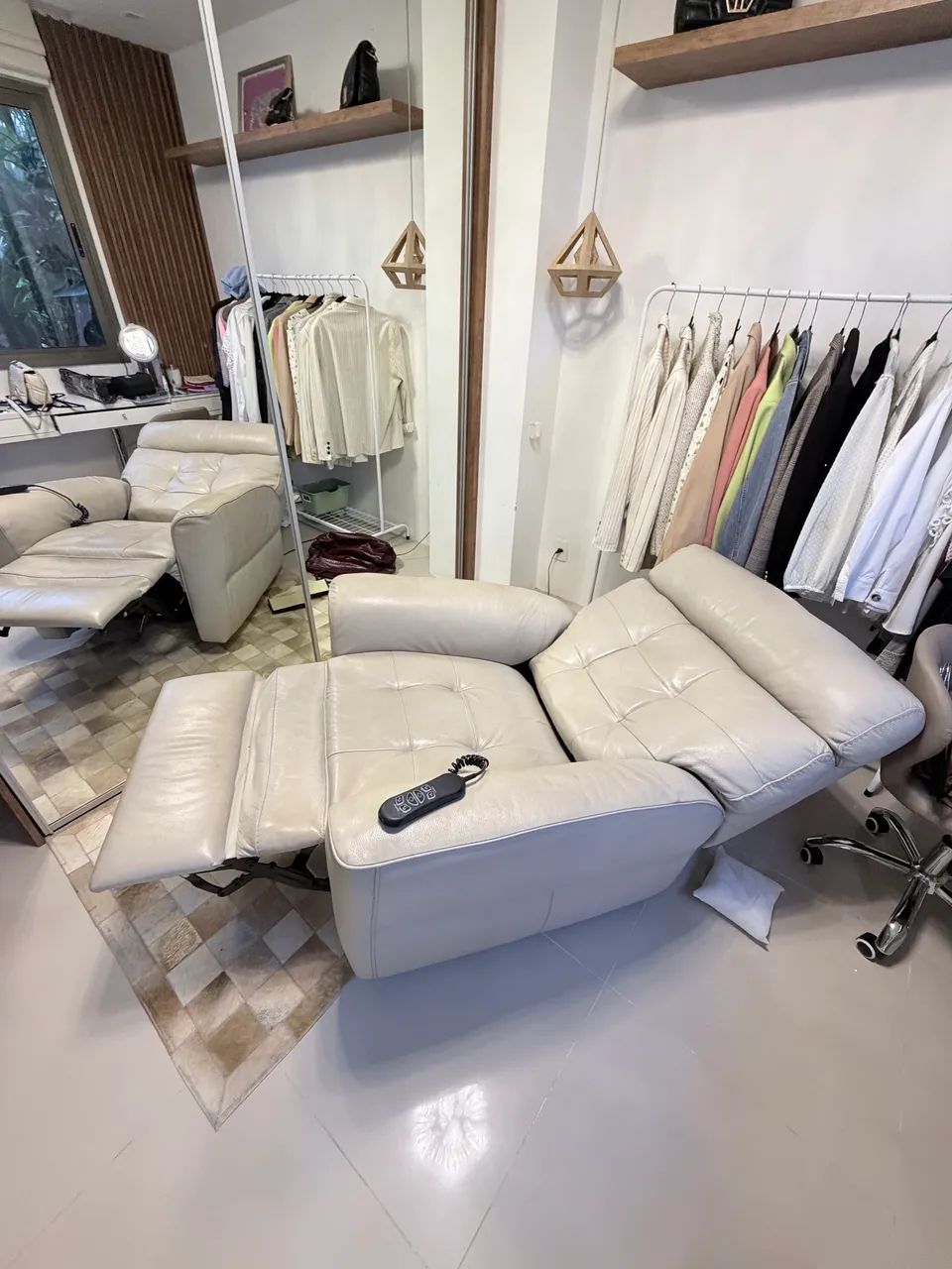 Poltrona Reclinável Donna Elétrica U251 - Couro Legítimo - Idea Relax by Natuzzi Group - Foto 2