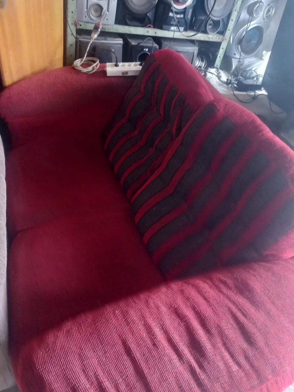 Vende sofá de dois três lugares  - Foto 2