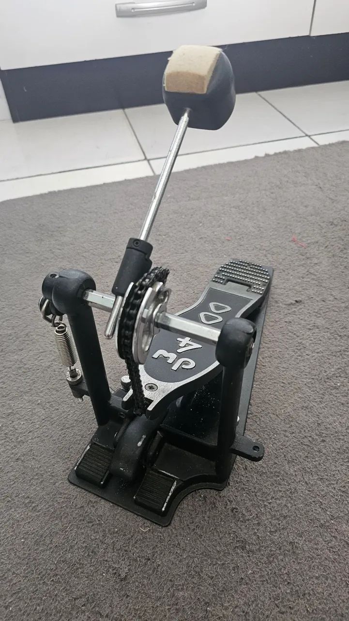 Pedal bateria Dw 4000 simples usado - Foto 2