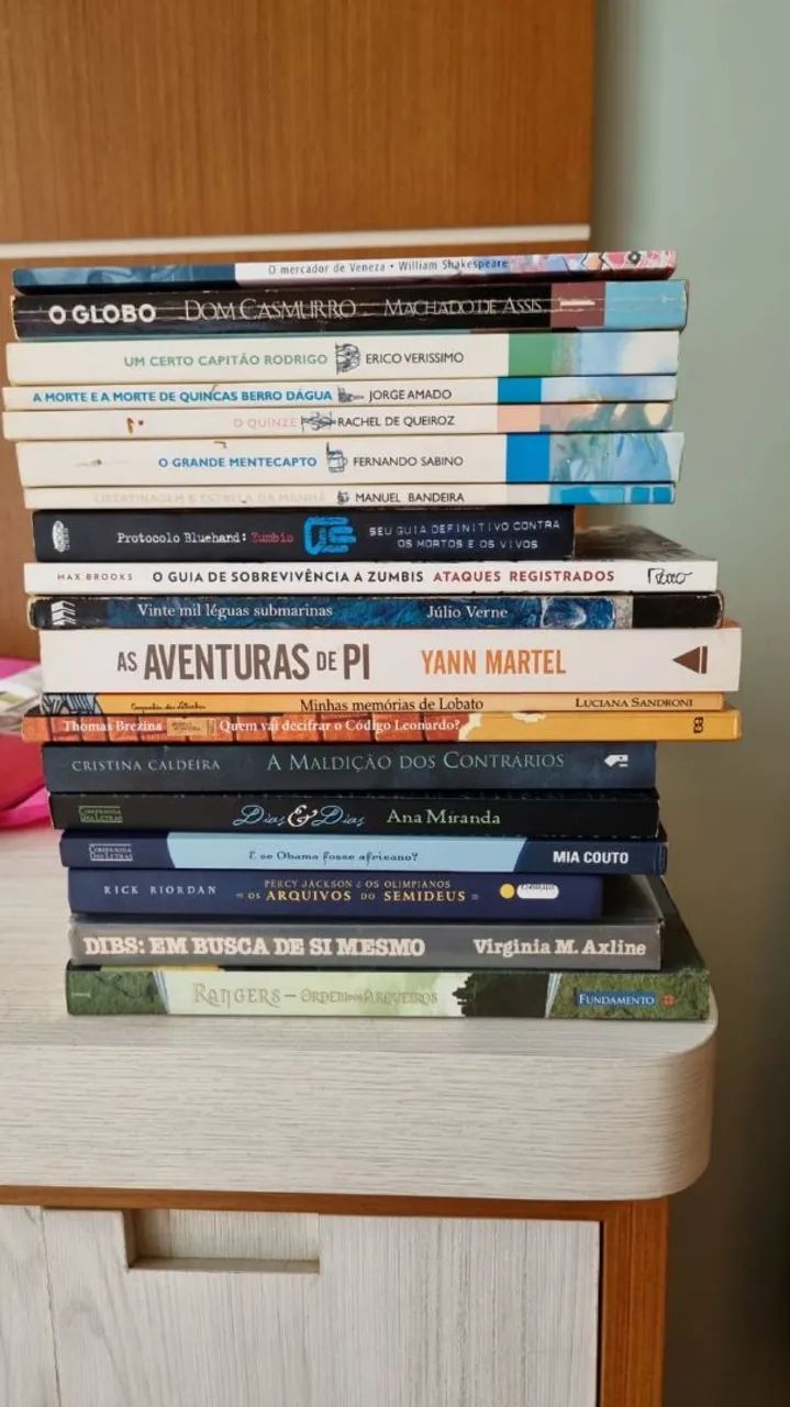 Livros variados - Foto 4