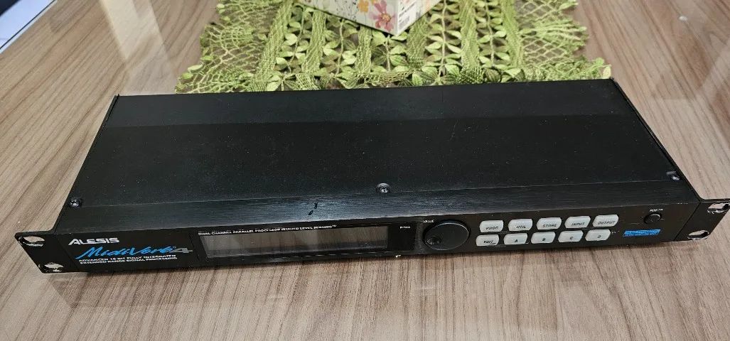 ALESIS MIDIVERB4 - Foto 2