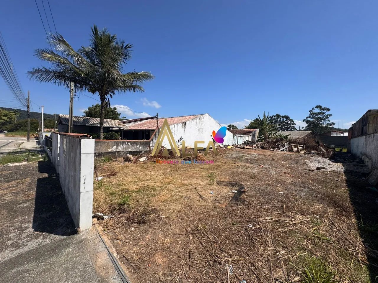 Terreno no Centro de Penha com 360m² | Rua Calçada + Documentação 100% Regular