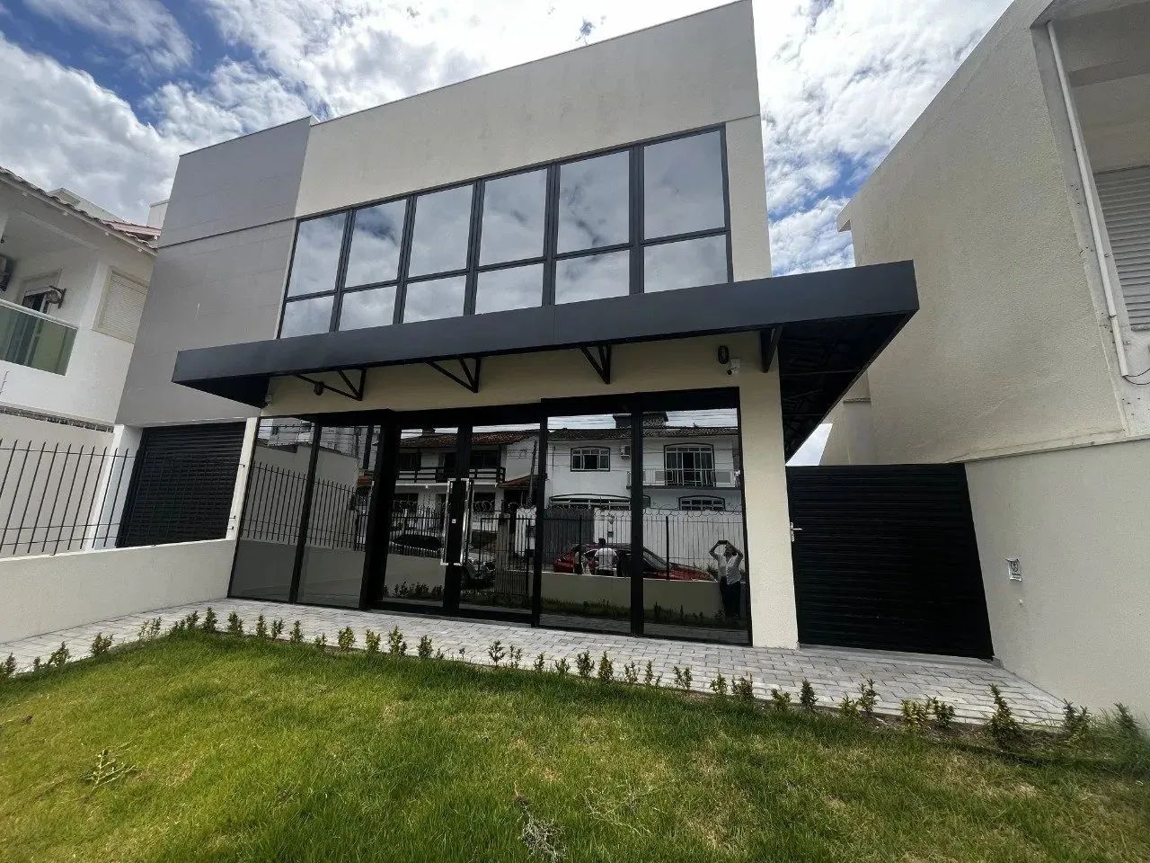 Jardim Atlântico | Prédio Comercial