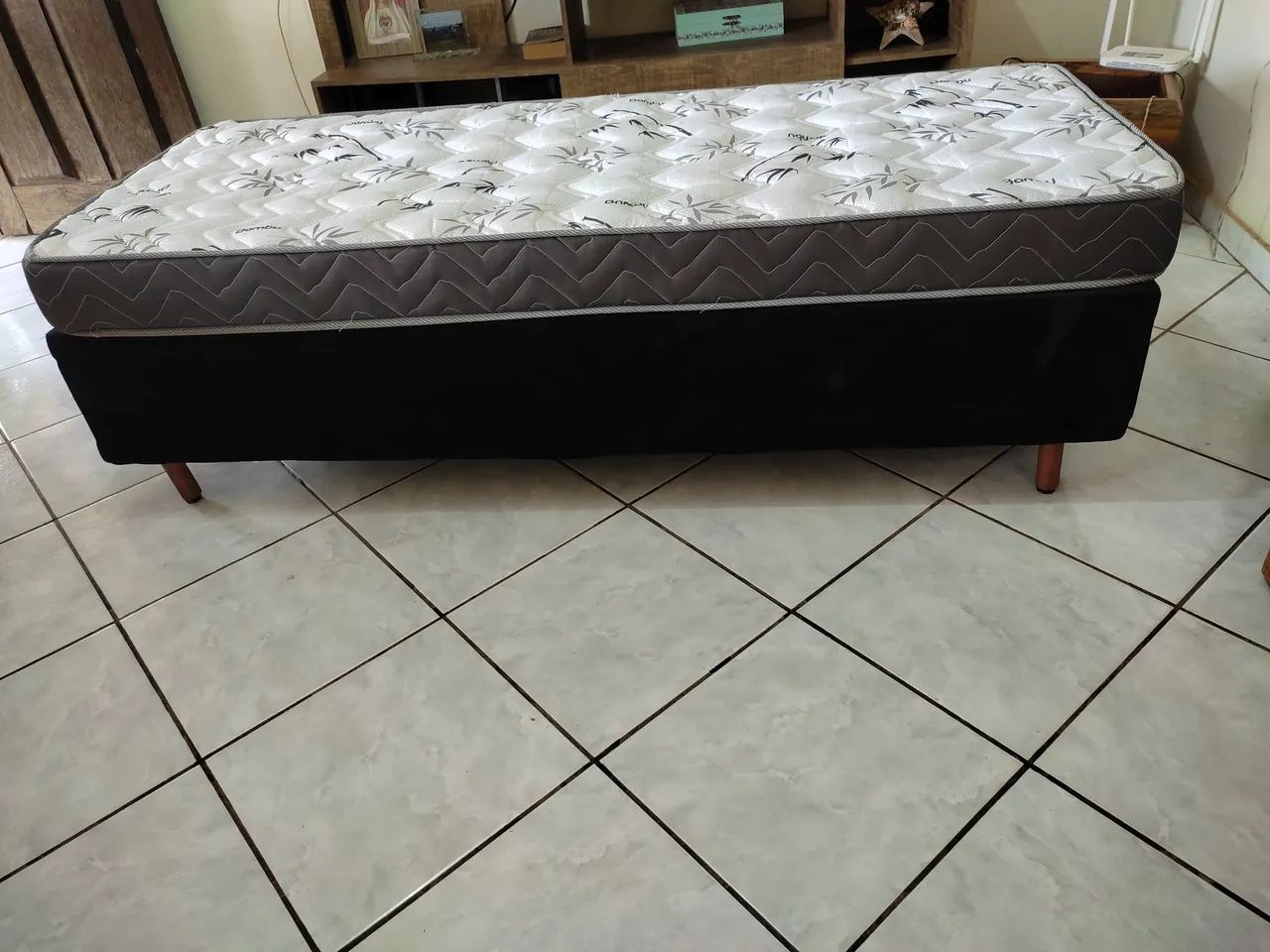 Box solteiro mais colchão. - Foto 4