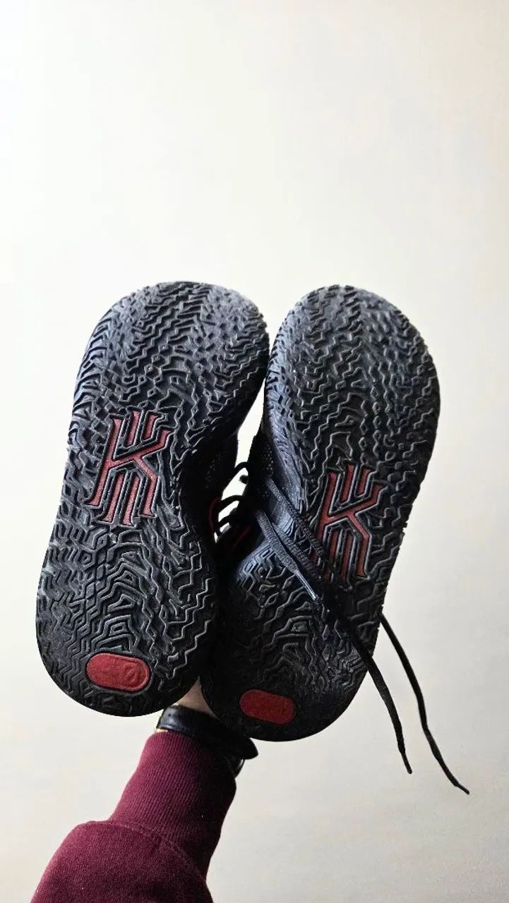 Tênis Nike Kyrie - Foto 3
