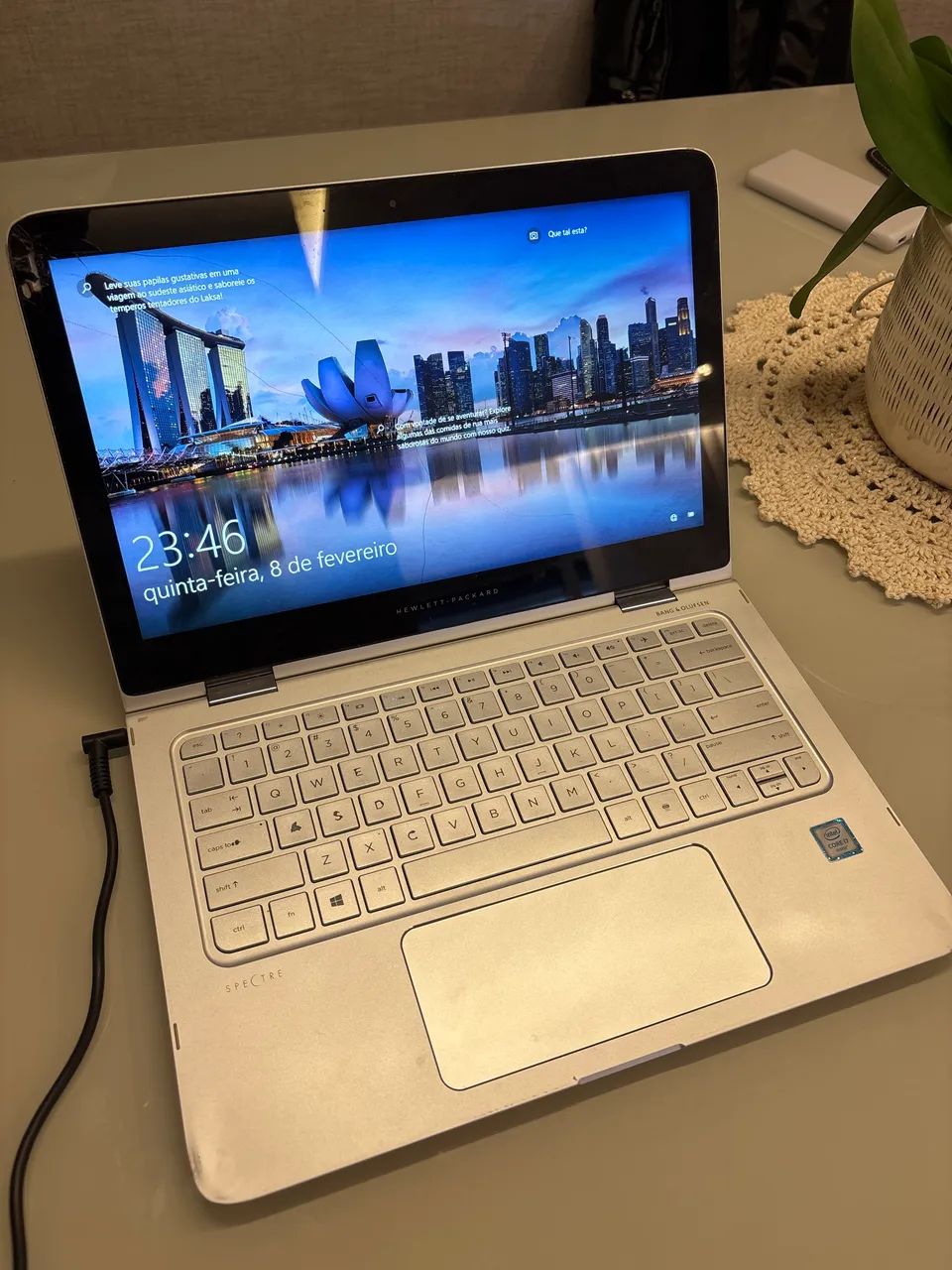 Notebook HP Spectre - Core i7 - Tela trincada