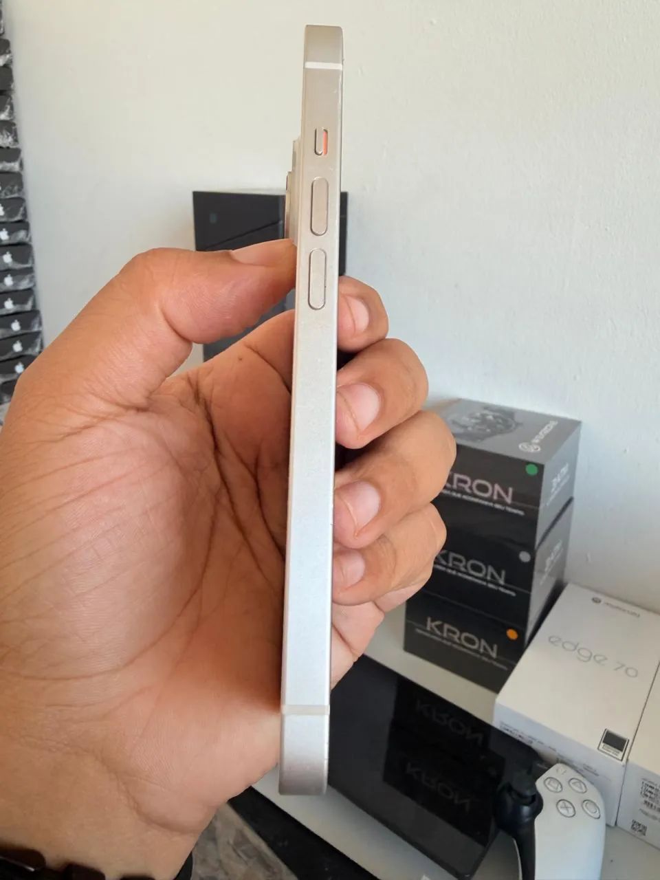 iPhone 14 - Foto 3