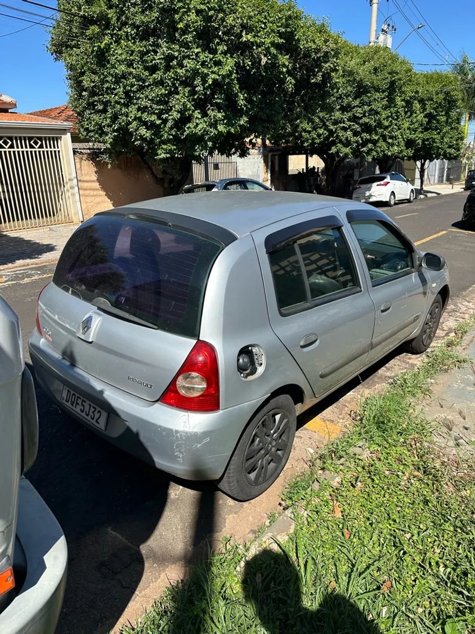 Renault Clio CLIO AUTHENTIQUE HI-FLEX 1.0 16V 5P 2006