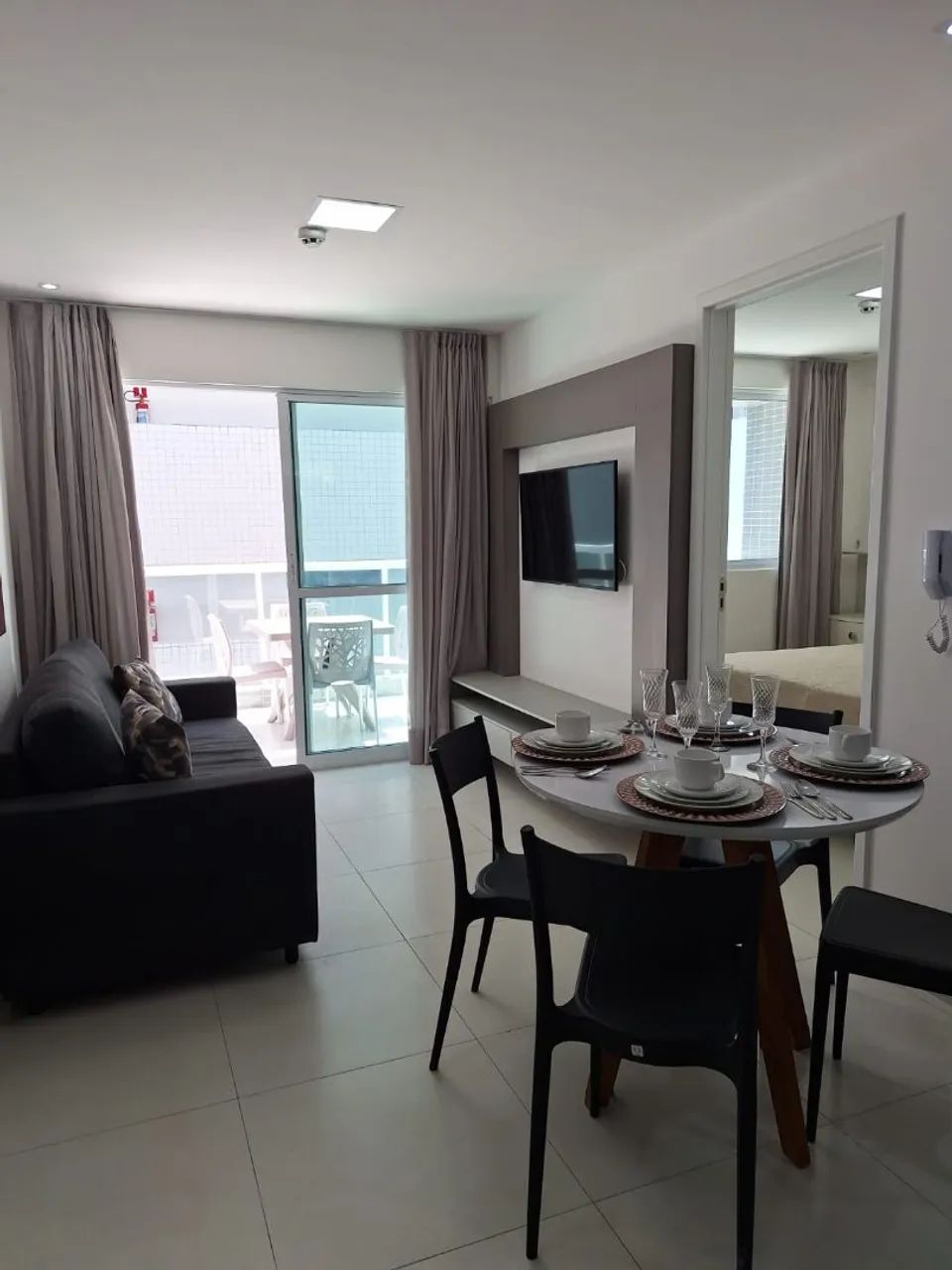 Apartamento mobiliado com 02 suites, 01 Av da praia do Bessa 