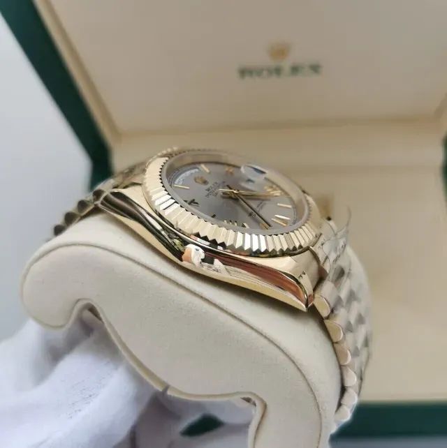 Rolex Day-Date 40 automático Clone - Foto 2