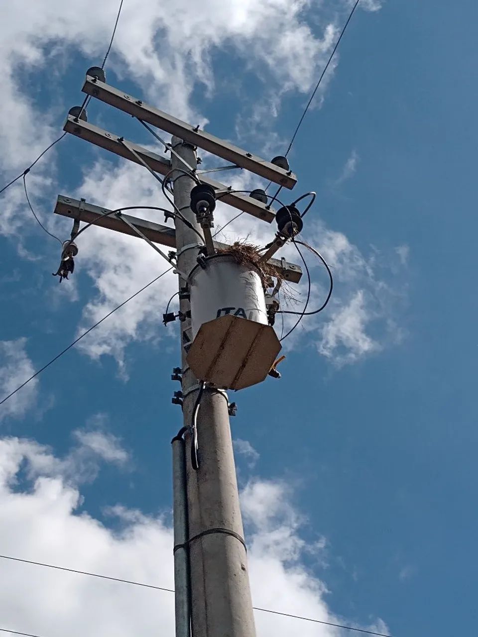 PowerONenergia, Serviços em tecnologia e eletricidade. - Foto 2