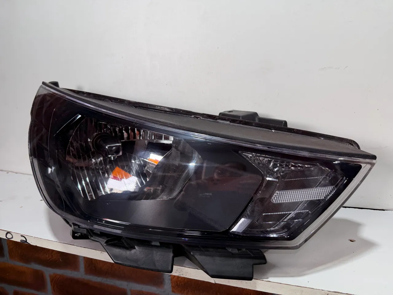 LANTERNA DE MALA DIREITA HRV 2018 (COM DETALHE) - Peças para