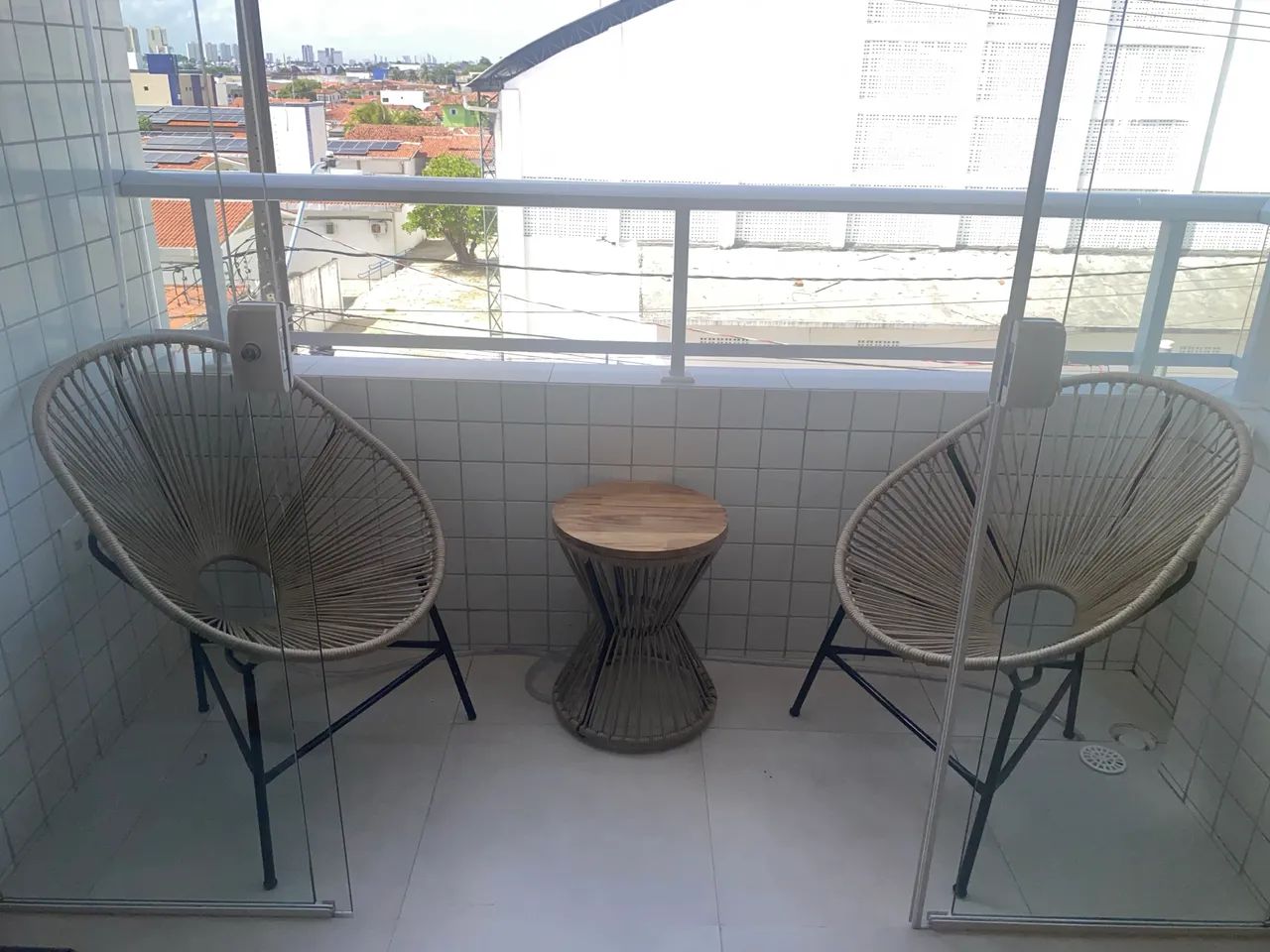 CONJUNTO DE CADEIRA E MESINHA ACAPUCO RM CORDA NALTICA 