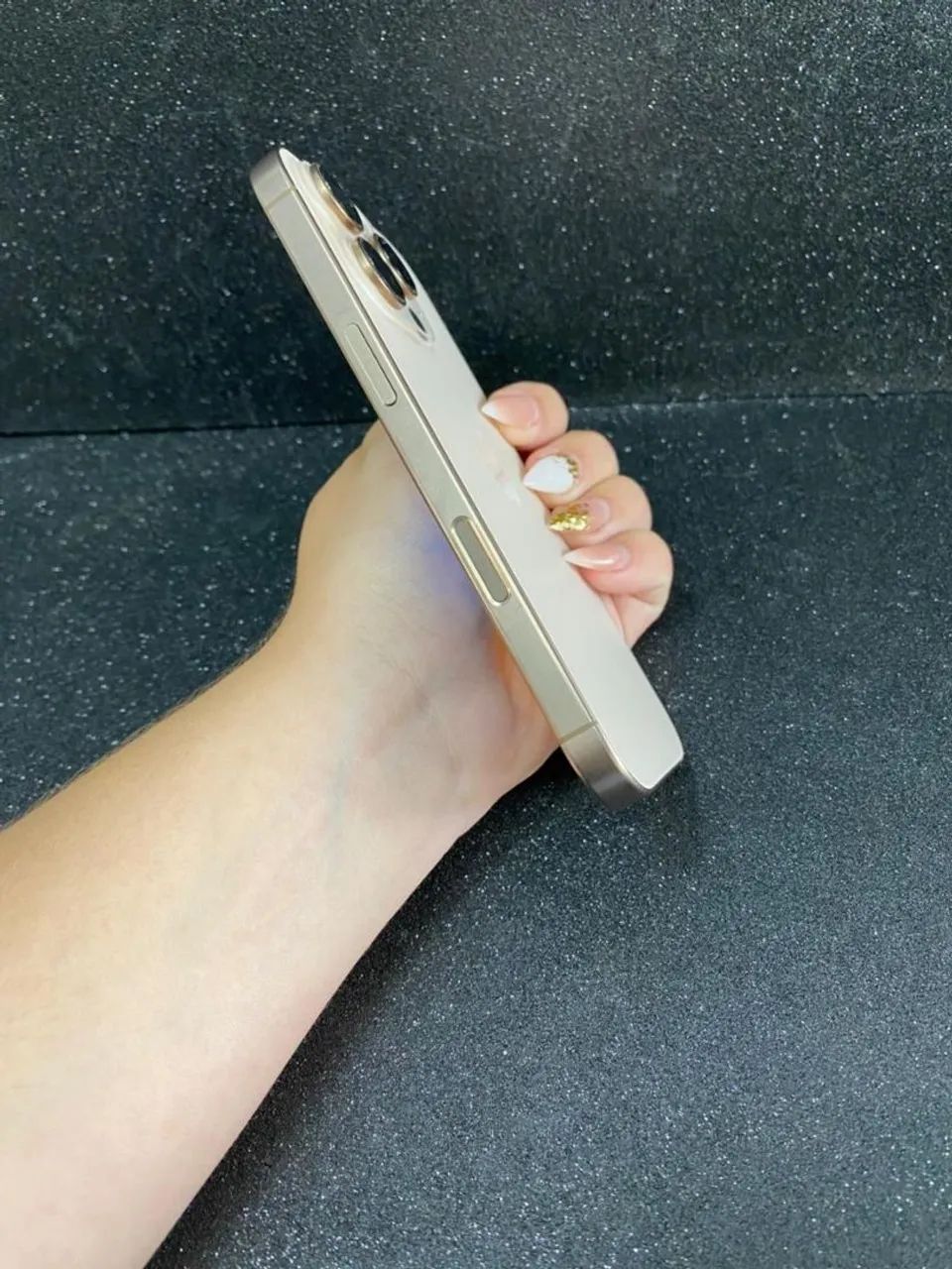 IPHONE 16 PRO DESERT - Foto 4